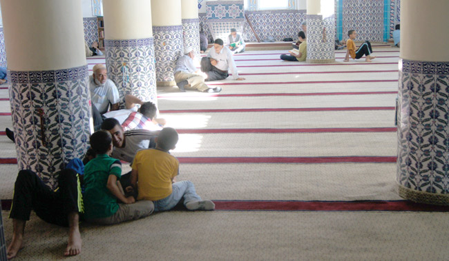 Ramazan’da camilerde serinliyor