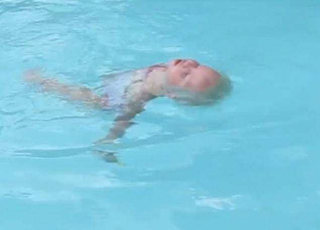 Havuza düşen 2 yaşındaki çocuk hayatını kaybetti