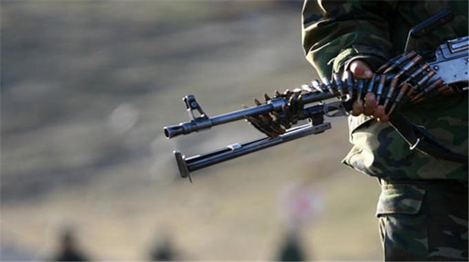 Genç’te Çatışma 1 PKK’lı Ölü Ele Geçirildi