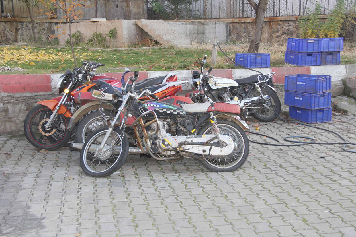 Toplumu rahatsız eden motosikletler toplatıldı