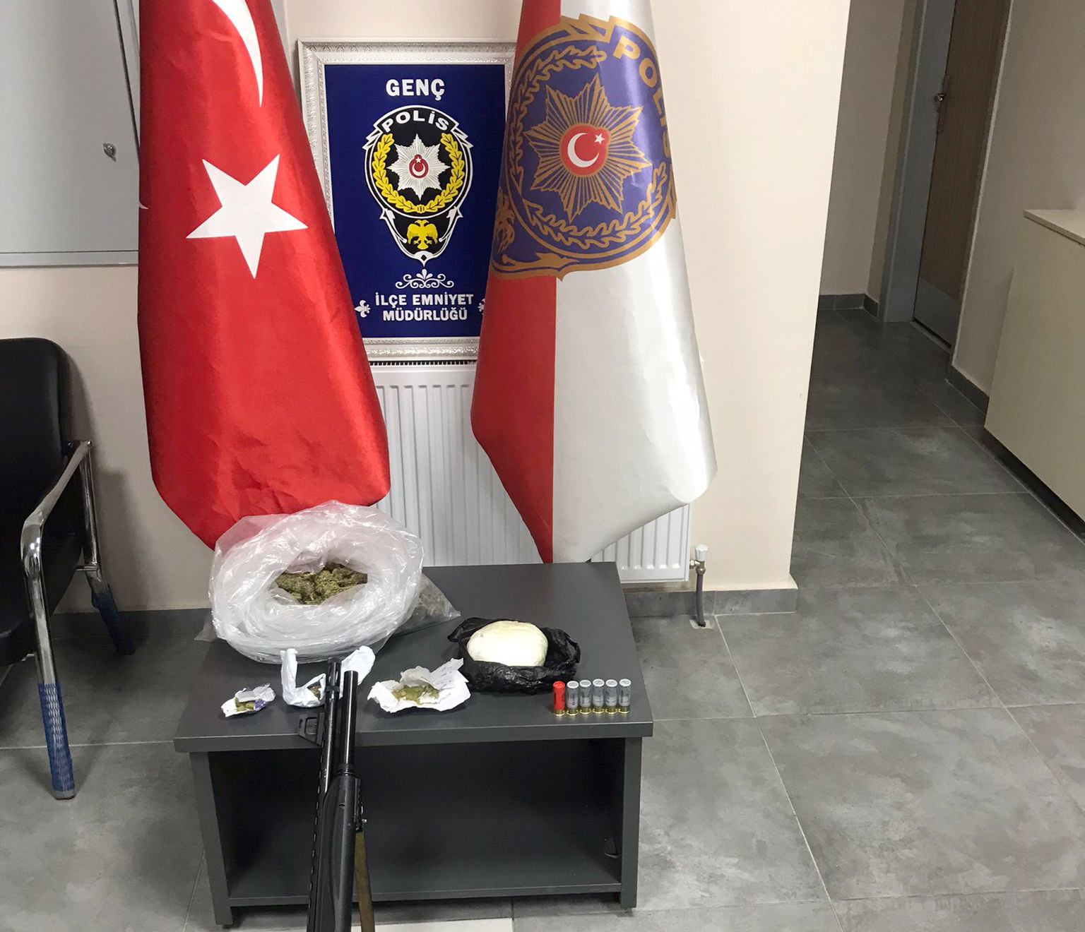 UYUŞTURUCU TACİRLERİNE GEÇİT YOK