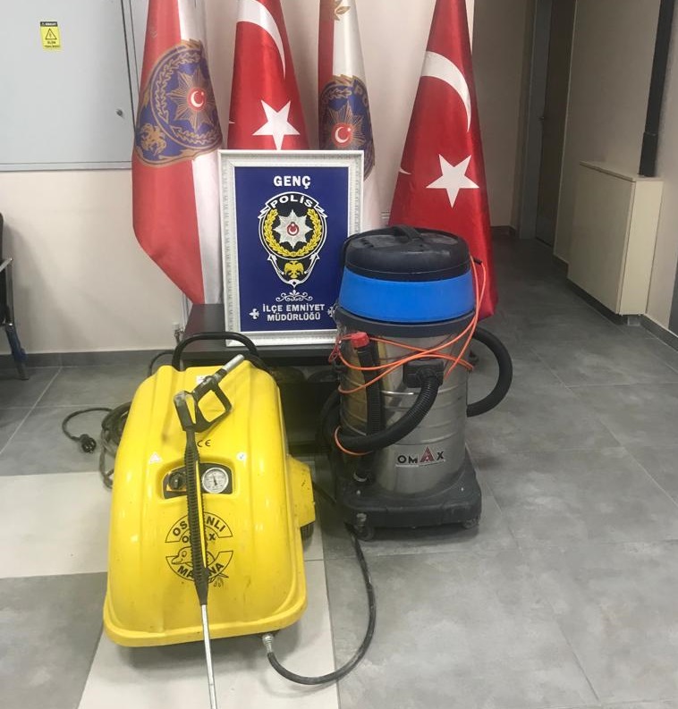HIRSIZLAR 24 SAAT GEÇMEDEN KISKIVRAK YAKALANDI (1)