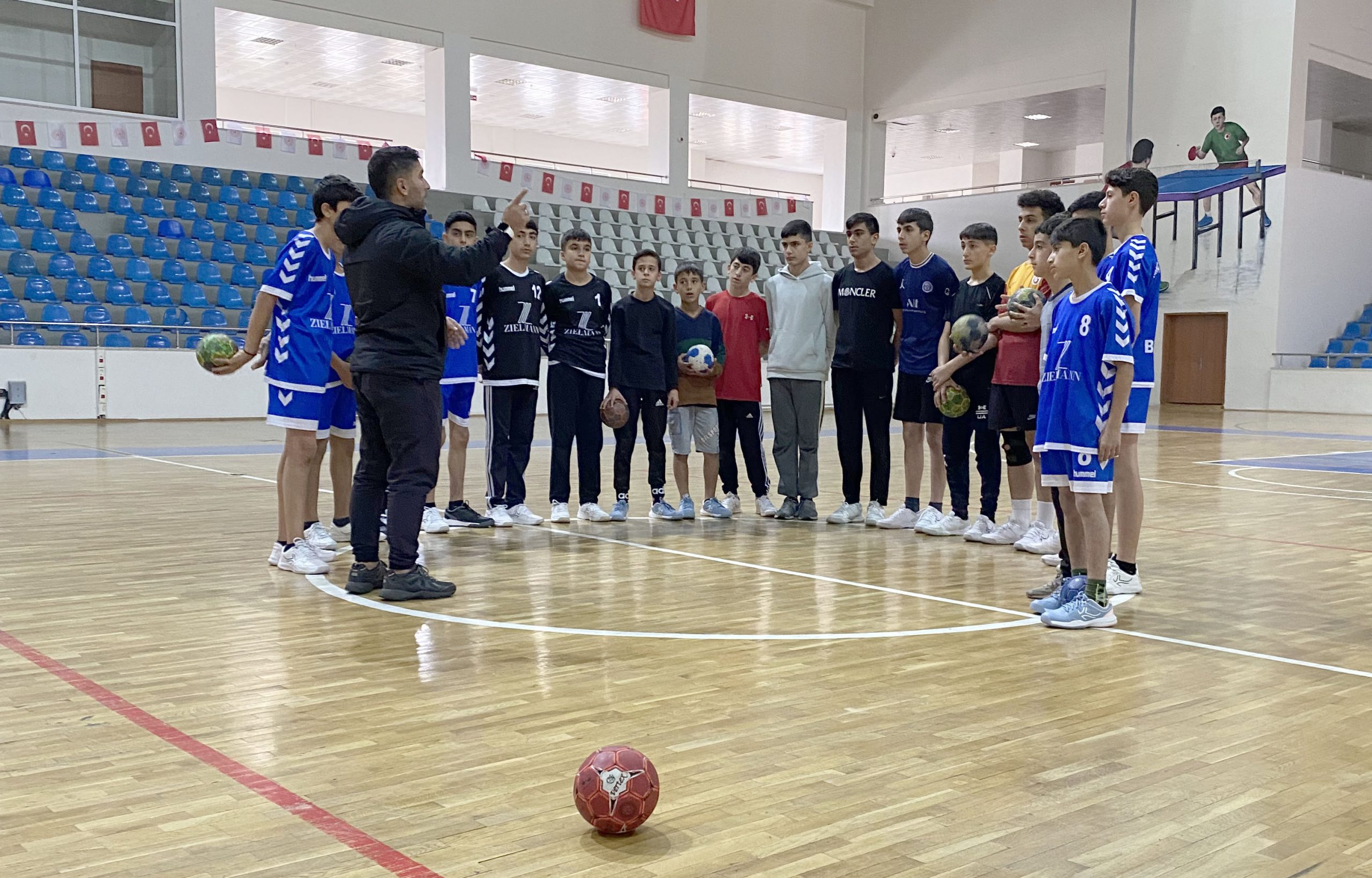 Genç Demir Spor Hentbol Takımı