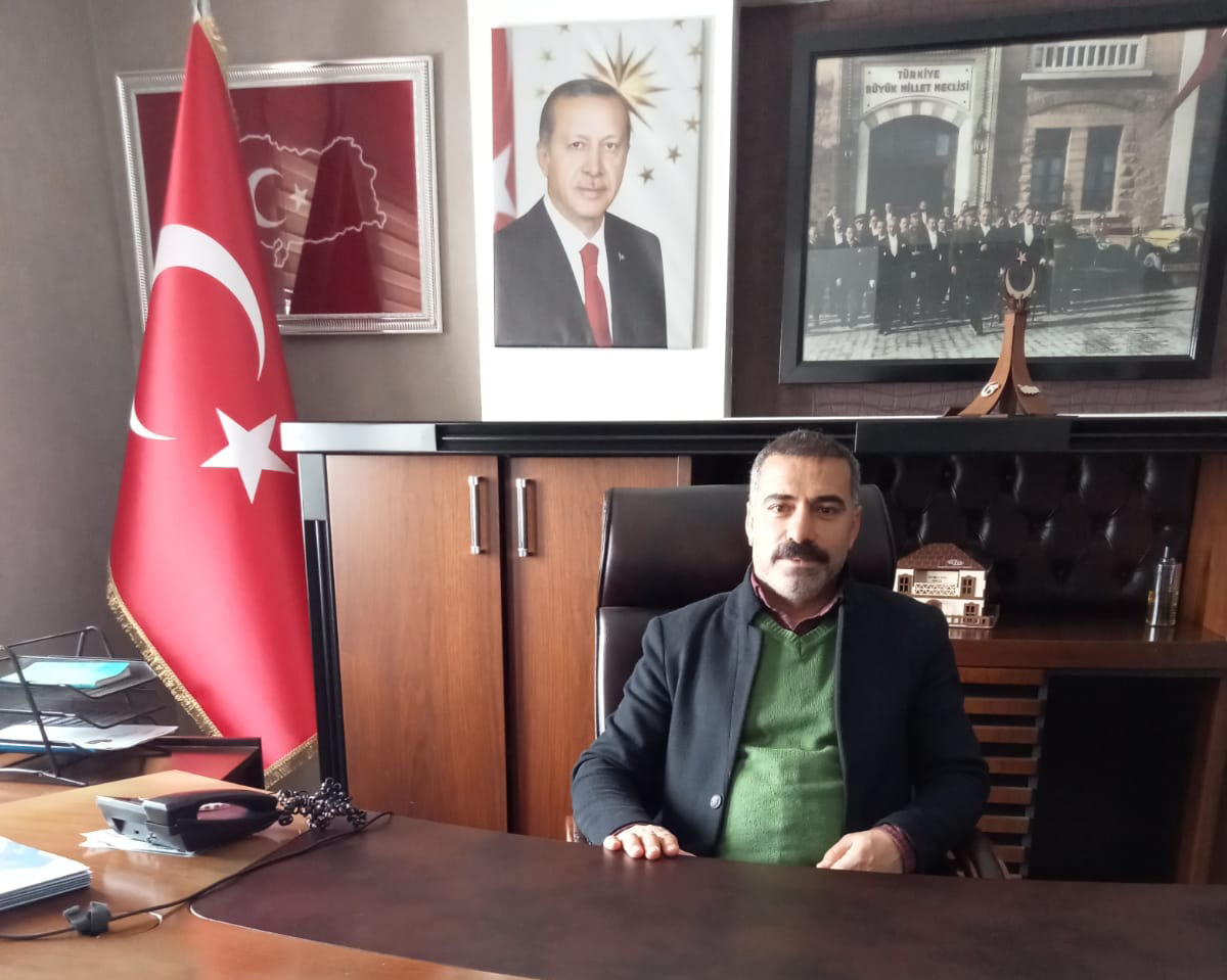 Yeniçevre Köyü Muhtarı Cezayir Koşan