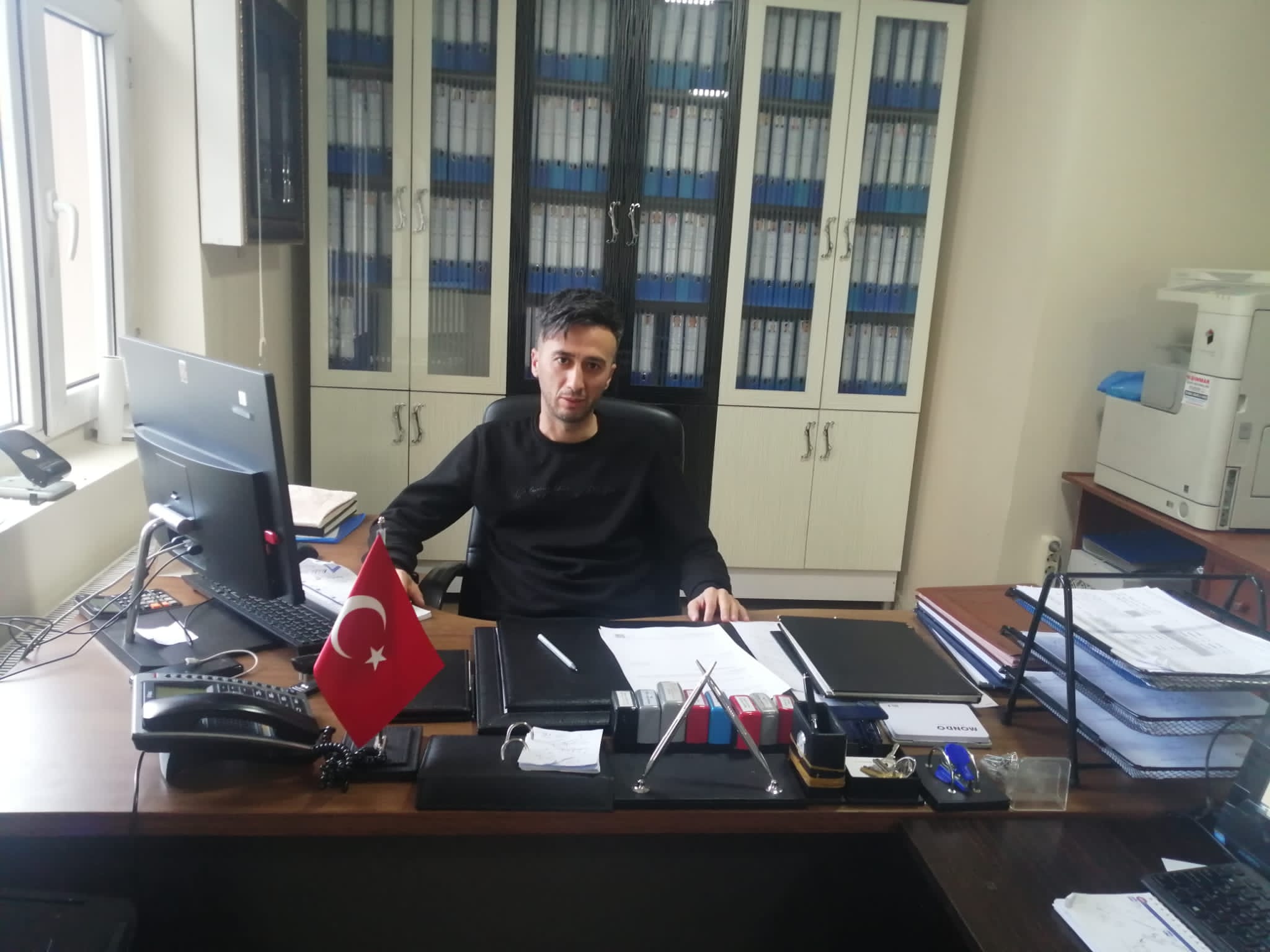 MİL DİYANET SEN BUKETÇİYE EMANET