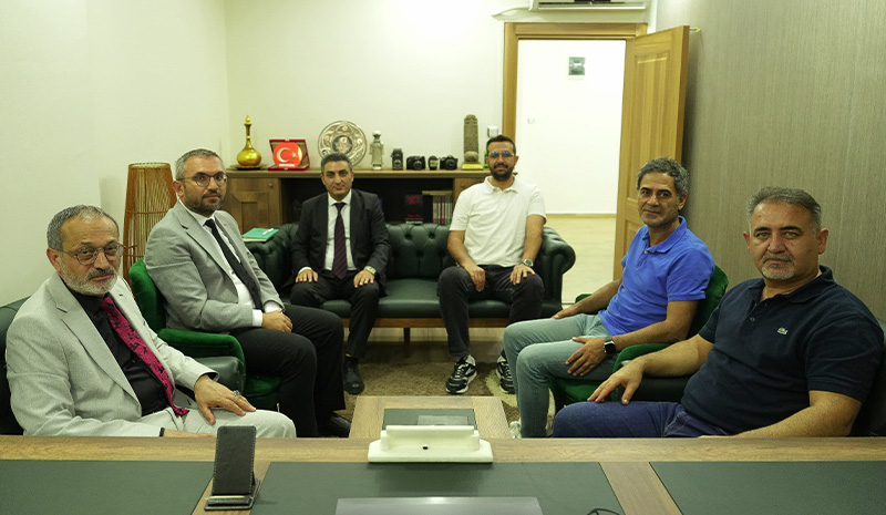 Bingöl Üniversitesi Rektörü Prof. Dr. Erdal Çelik