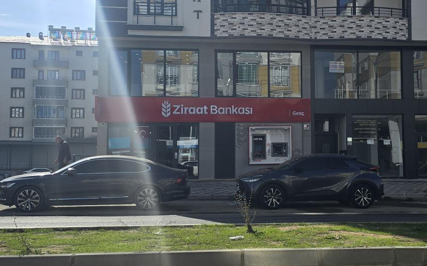 Ziraat Bankası Genç Şubesi Yenileniyor