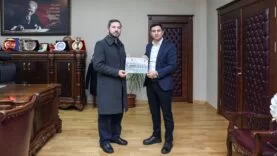 Yardım-genç-manşet-