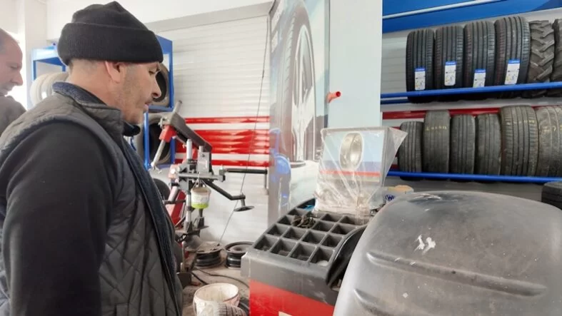 Lastikçiden 'sıcak asfalt' uyarısı: Kış lastiği +5 derece