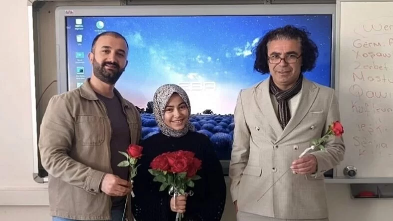 Öğrencilerden Öğretmenlerine Anlamlı Destek