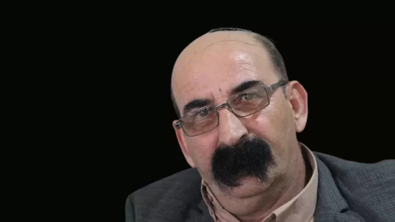 Mavi Beyaz Modern Haftanın Oyuncusu Futbol YouTube Küçük Resmi (2)