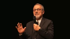 Mavi Beyaz Modern Haftanın Oyuncusu Futbol YouTube Küçük Resmi (4)